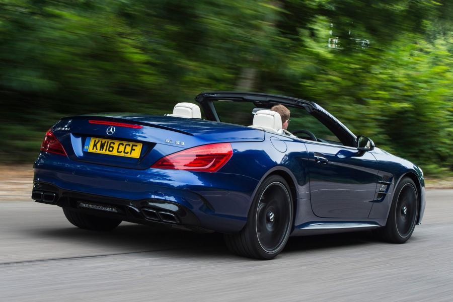  Mercedes-AMG SL63 2016 года  (UK) (фото 24 из 30)